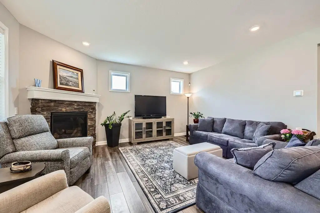 10955 Glacier Lane, Dayton, MN 55369