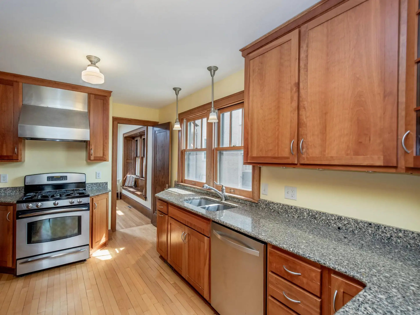 428 Sheridan Avenue, Minneapolis, MN 55405