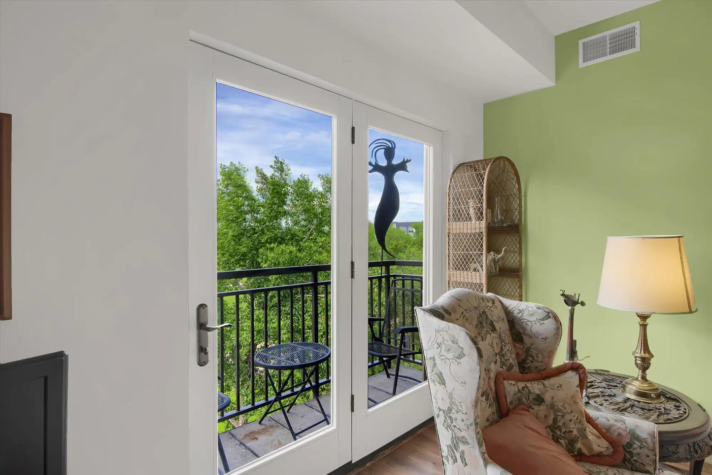 2900 11th Avenue, Minneapolis, MN 55407