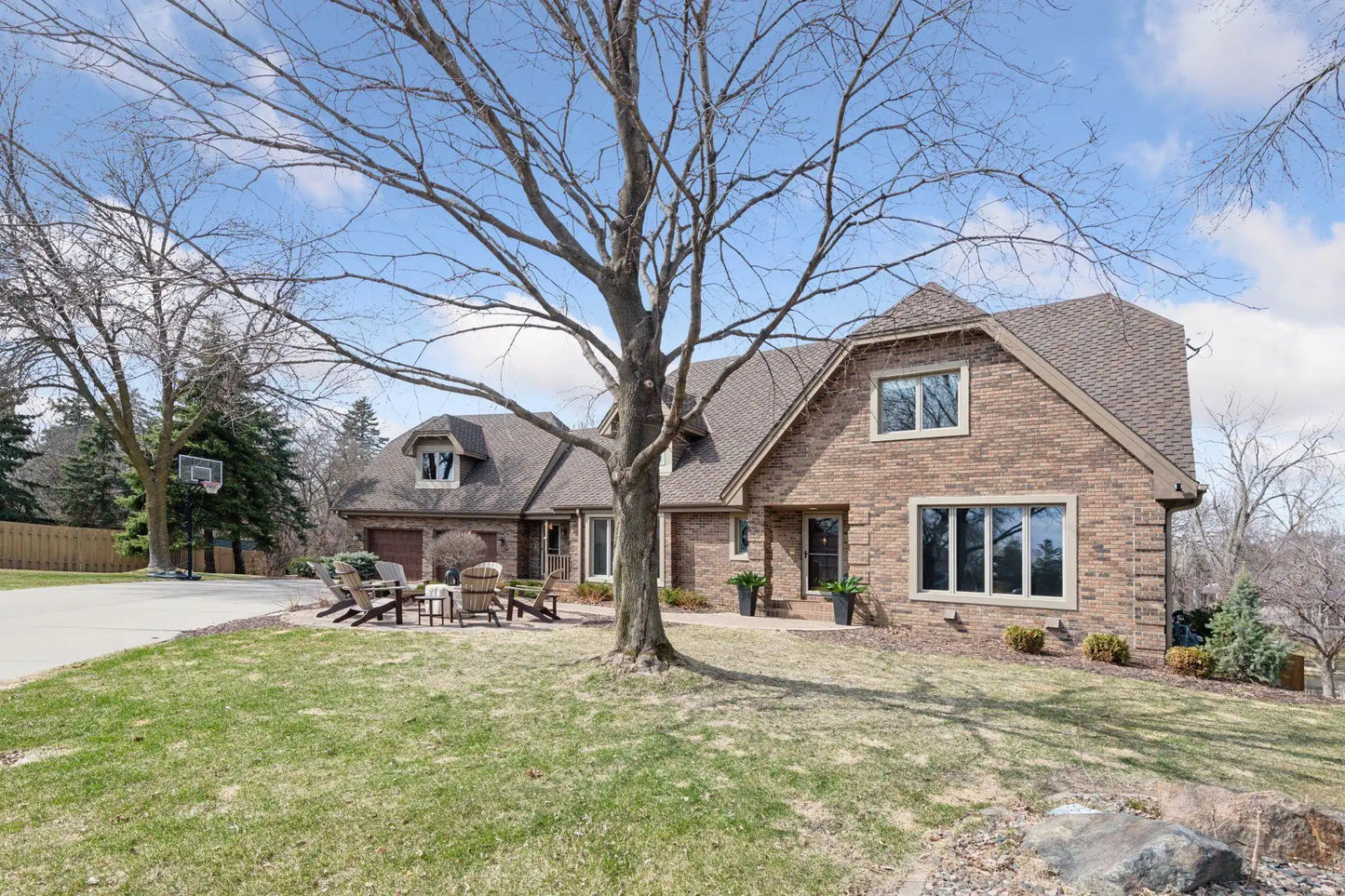 815 Alvarado Lane, Plymouth, MN 55447