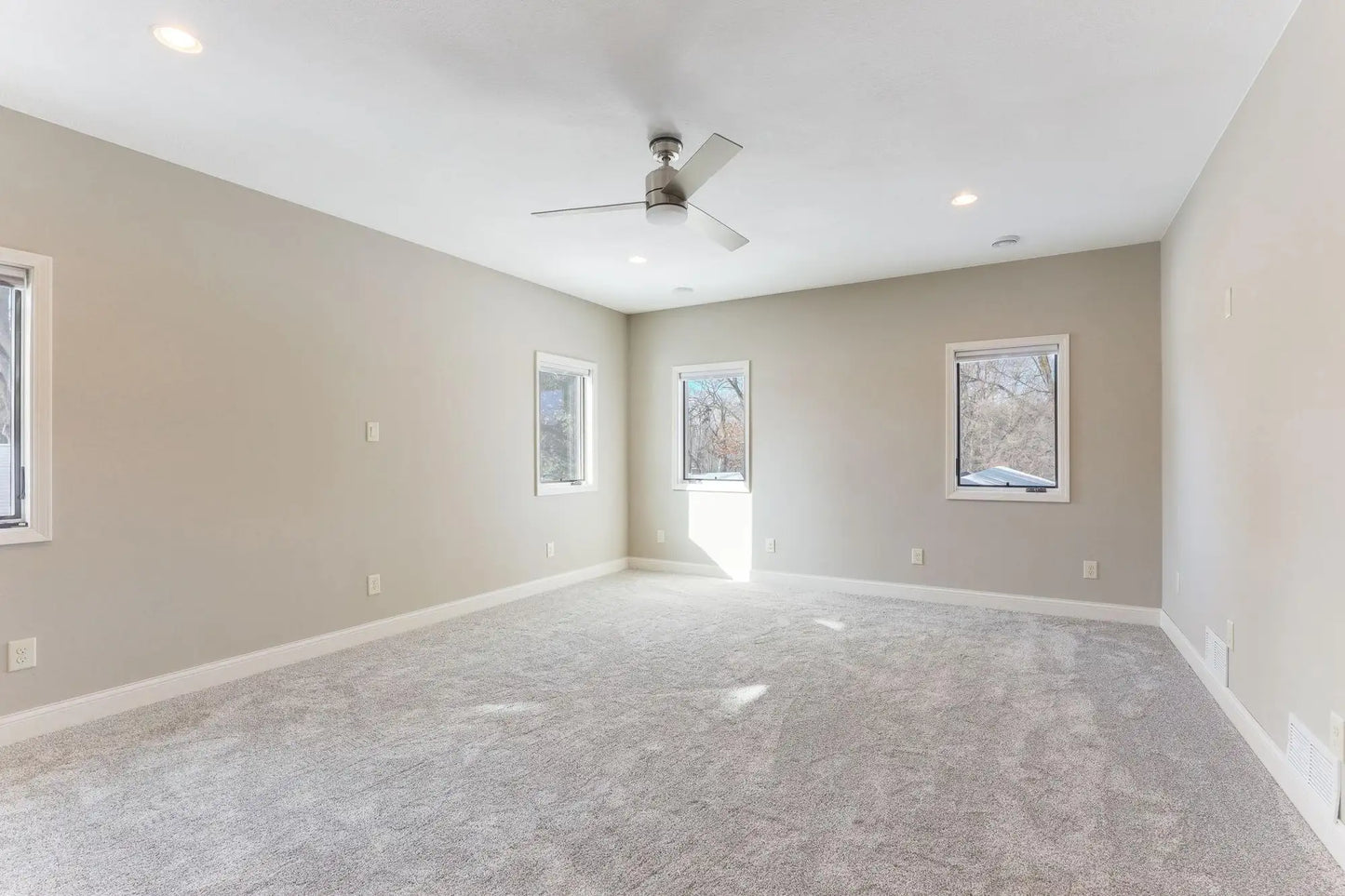 3571 Centerville Road, Vadnais Heights, MN 55127