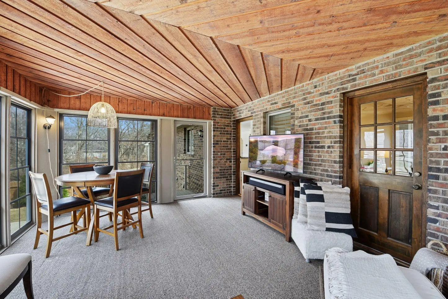 815 Alvarado Lane, Plymouth, MN 55447