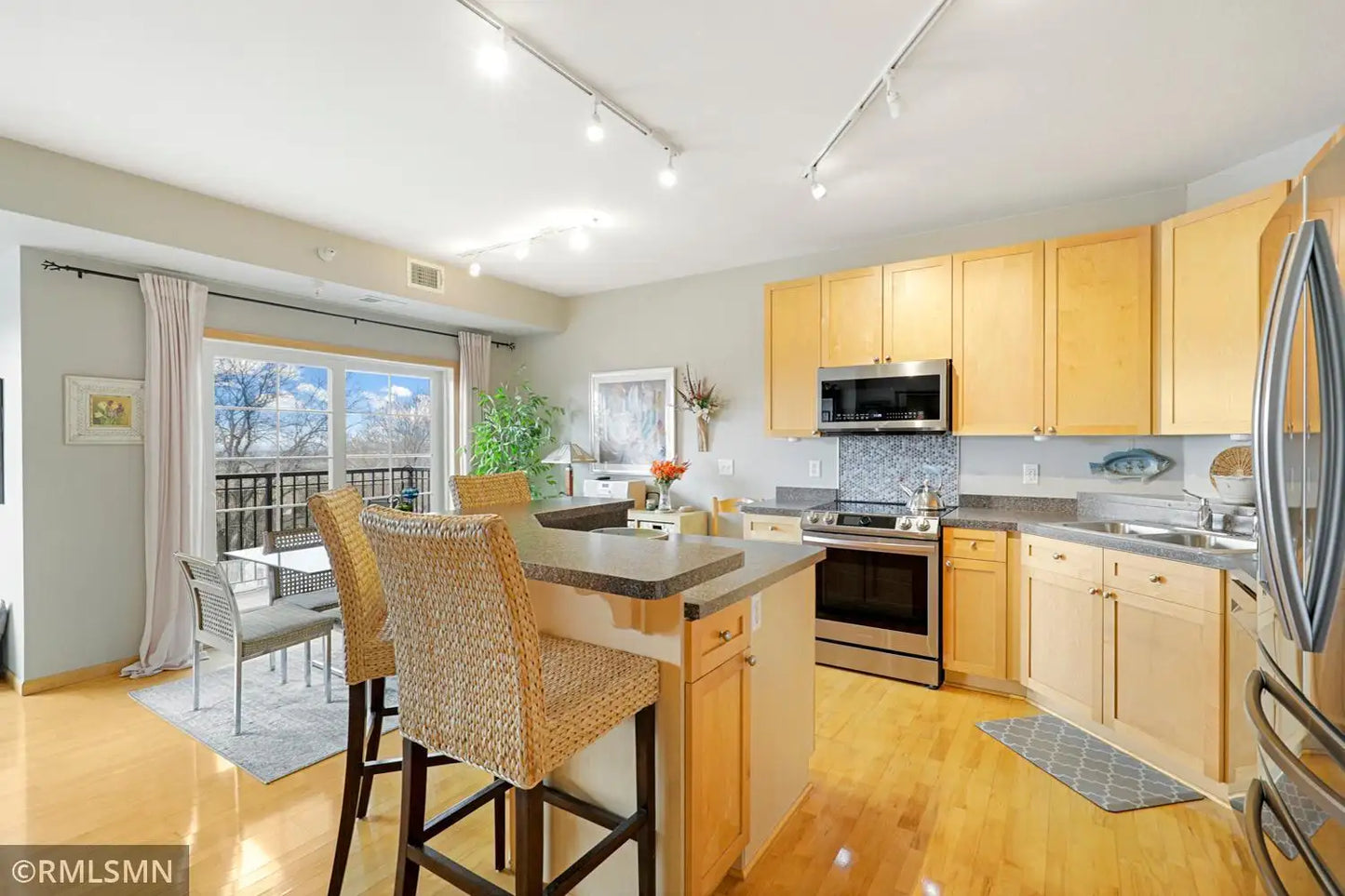 1800 Graham Avenue, Saint Paul, MN 55116