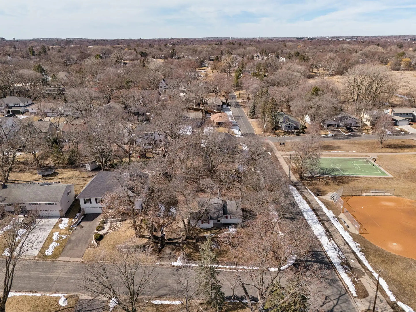 4500 Parkside Lane , Edina, MN 55436