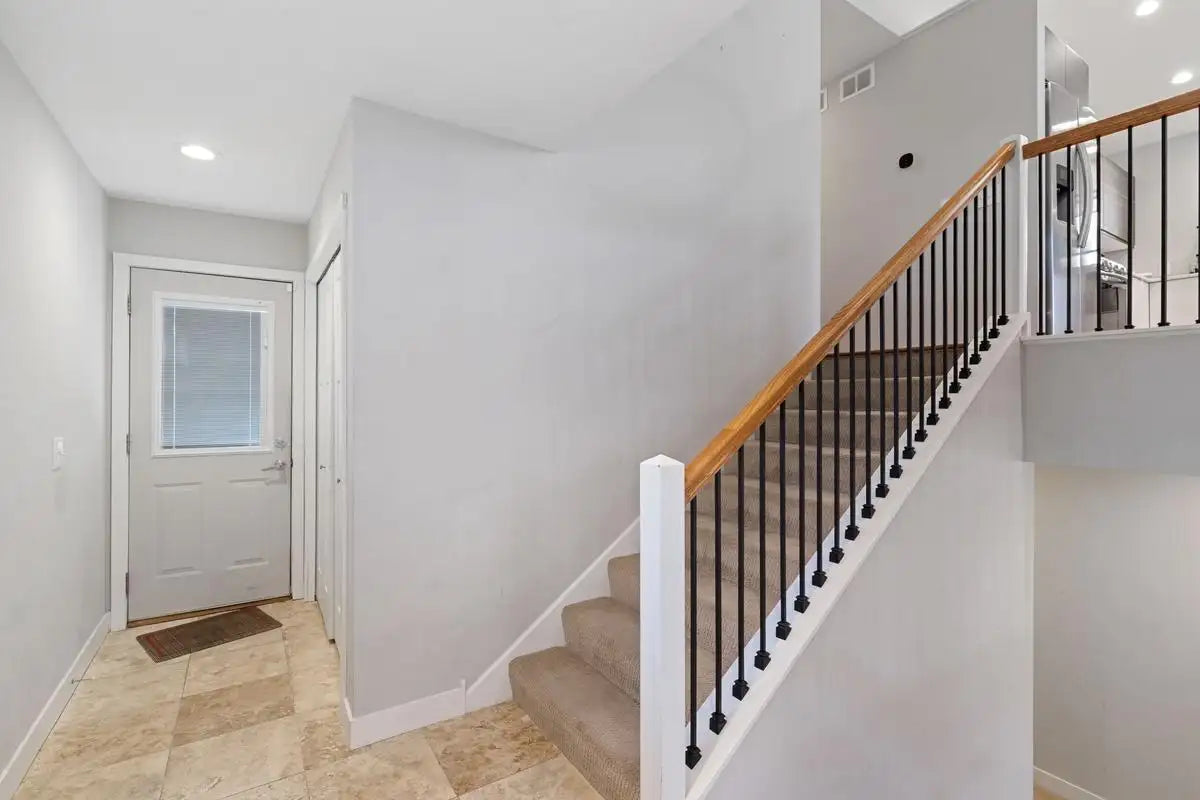 4050 3rd Avenue, Minneapolis, MN 55409