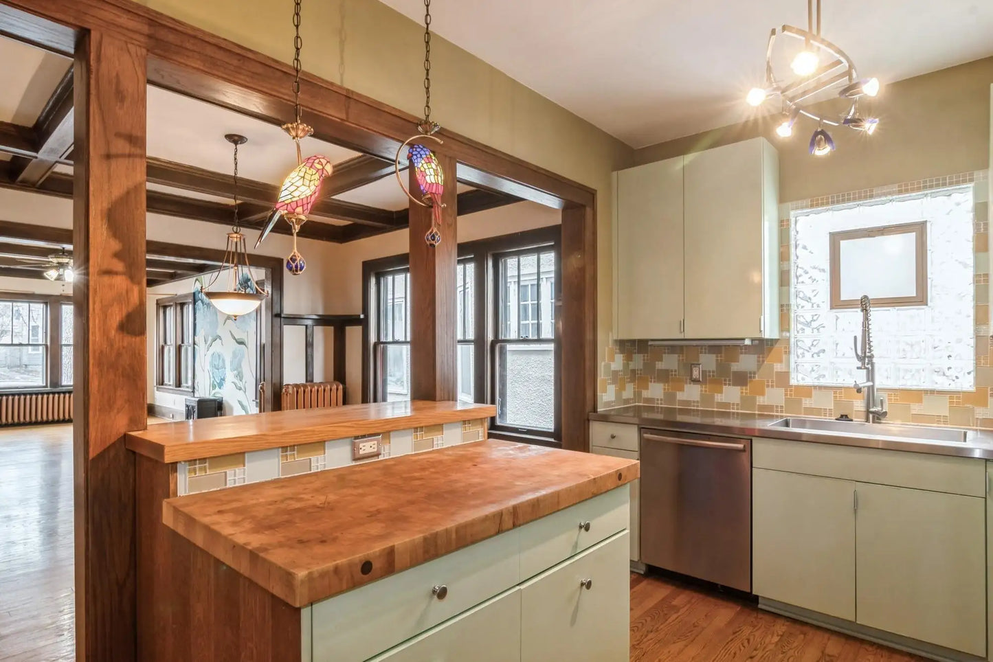 2545 Bryant Avenue, Minneapolis, MN 55405