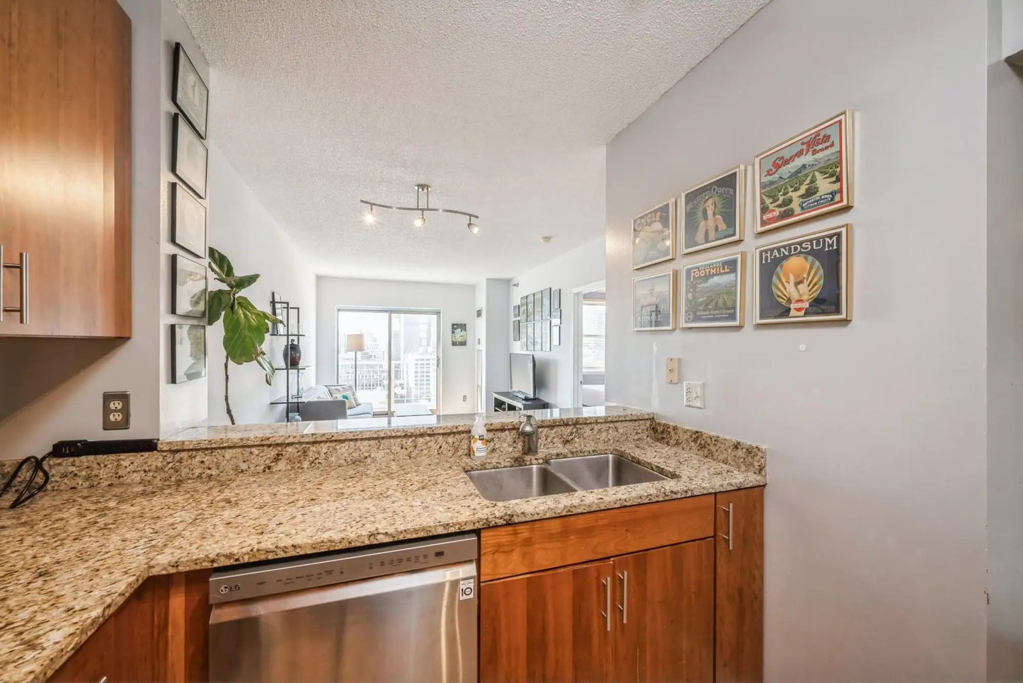 401 1st Street, Minneapolis, MN 55401