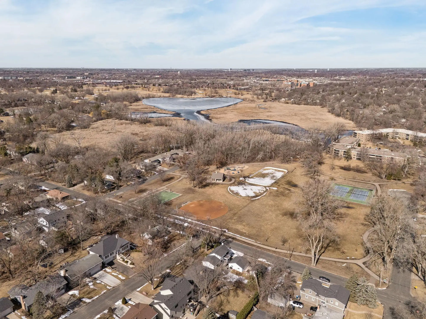 4500 Parkside Lane , Edina, MN 55436