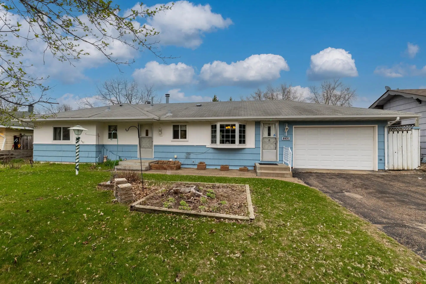 8851 Hallmark Avenue, Cottage Grove, MN 55016