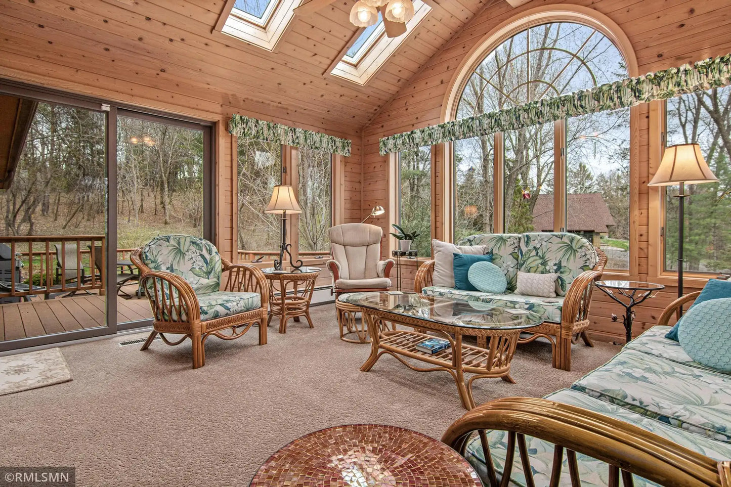 1615 Oakgreen Avenue, West Lakeland Twp, MN 55082