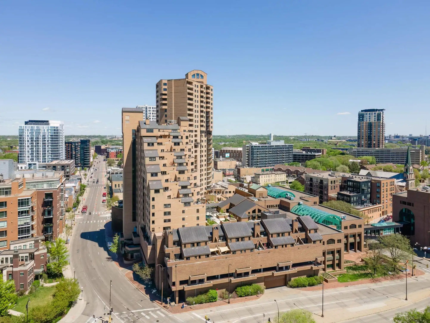 20 2nd Street, Minneapolis, MN 55413
