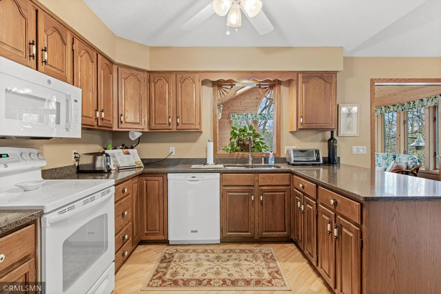 1615 Oakgreen Avenue, West Lakeland Twp, MN 55082