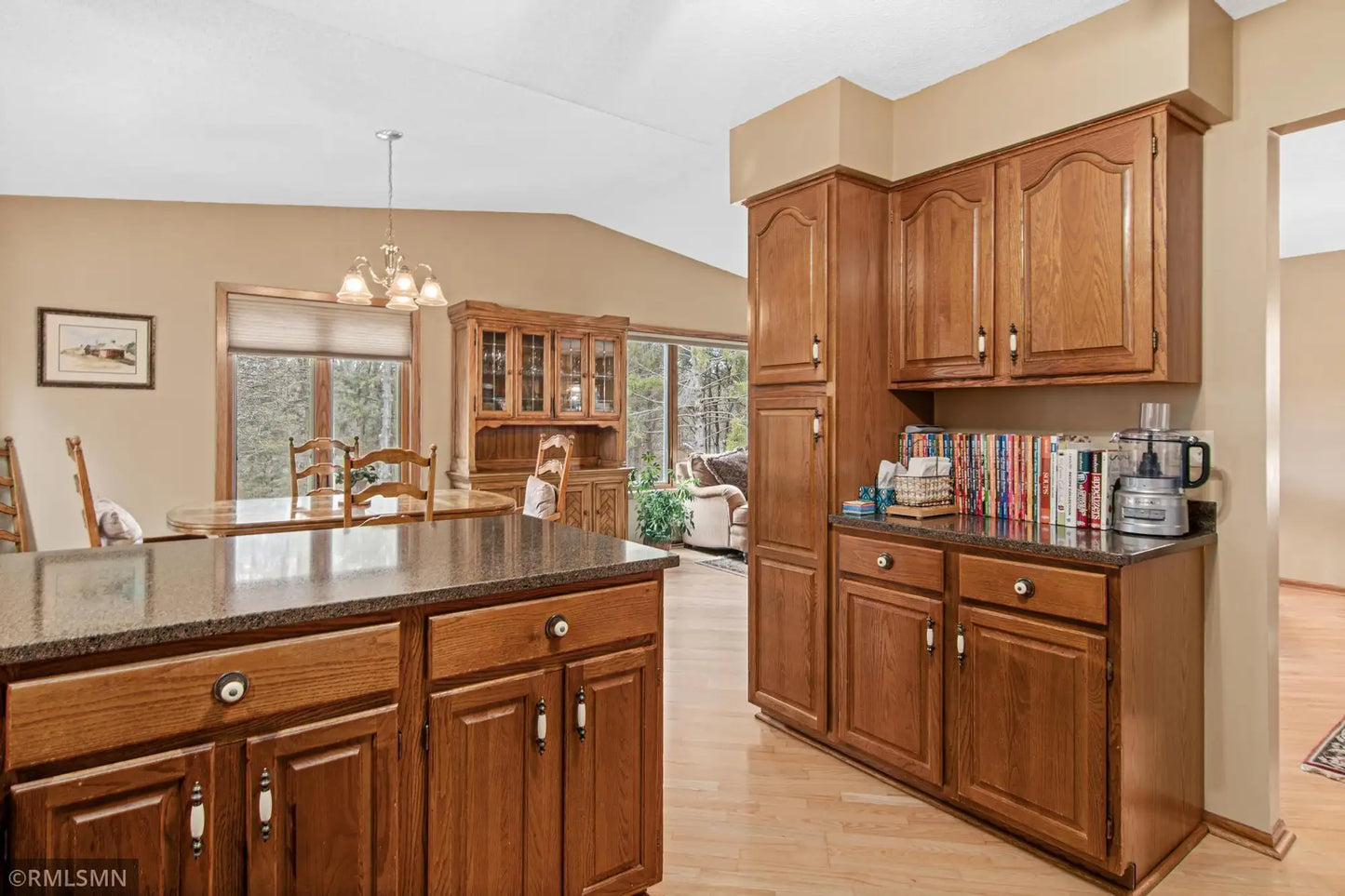 1615 Oakgreen Avenue, West Lakeland Twp, MN 55082